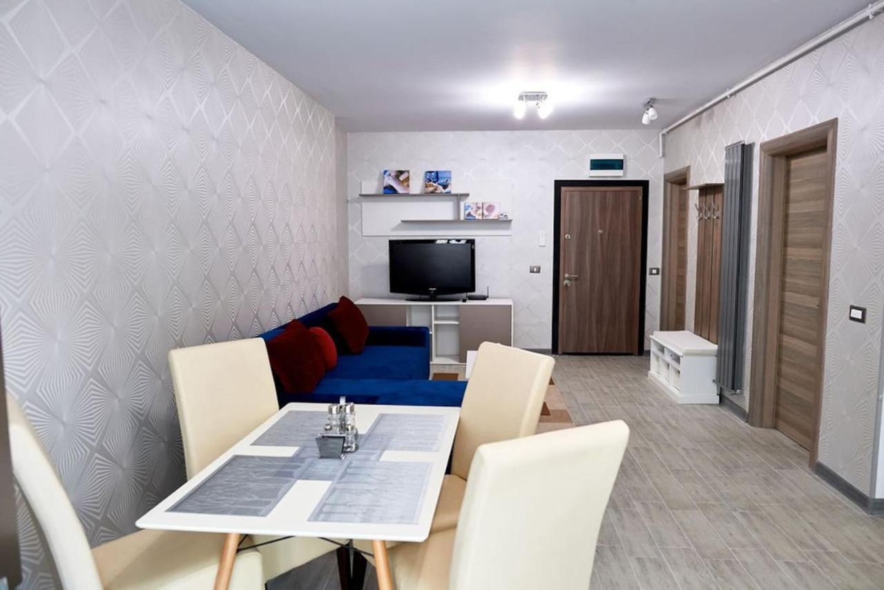 Blue Apartment In Spa N Pool Beach Resort Navodari Luaran gambar